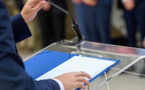Vannacci, il consenso cresce: effetti sul centrodestra e nel Fermano